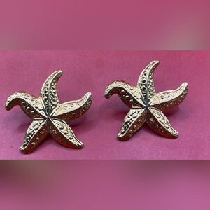 Women’s Earrings Star Fish Gold Tone Pierced 1.25”